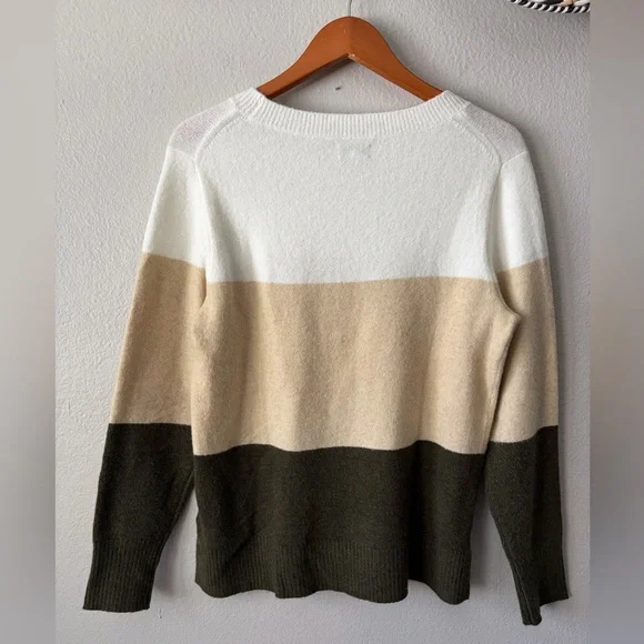 J. Crew Extra Soft Wool Blend Colorblock Crewneck Sweater Women’s Medium - Picture 4 of 9